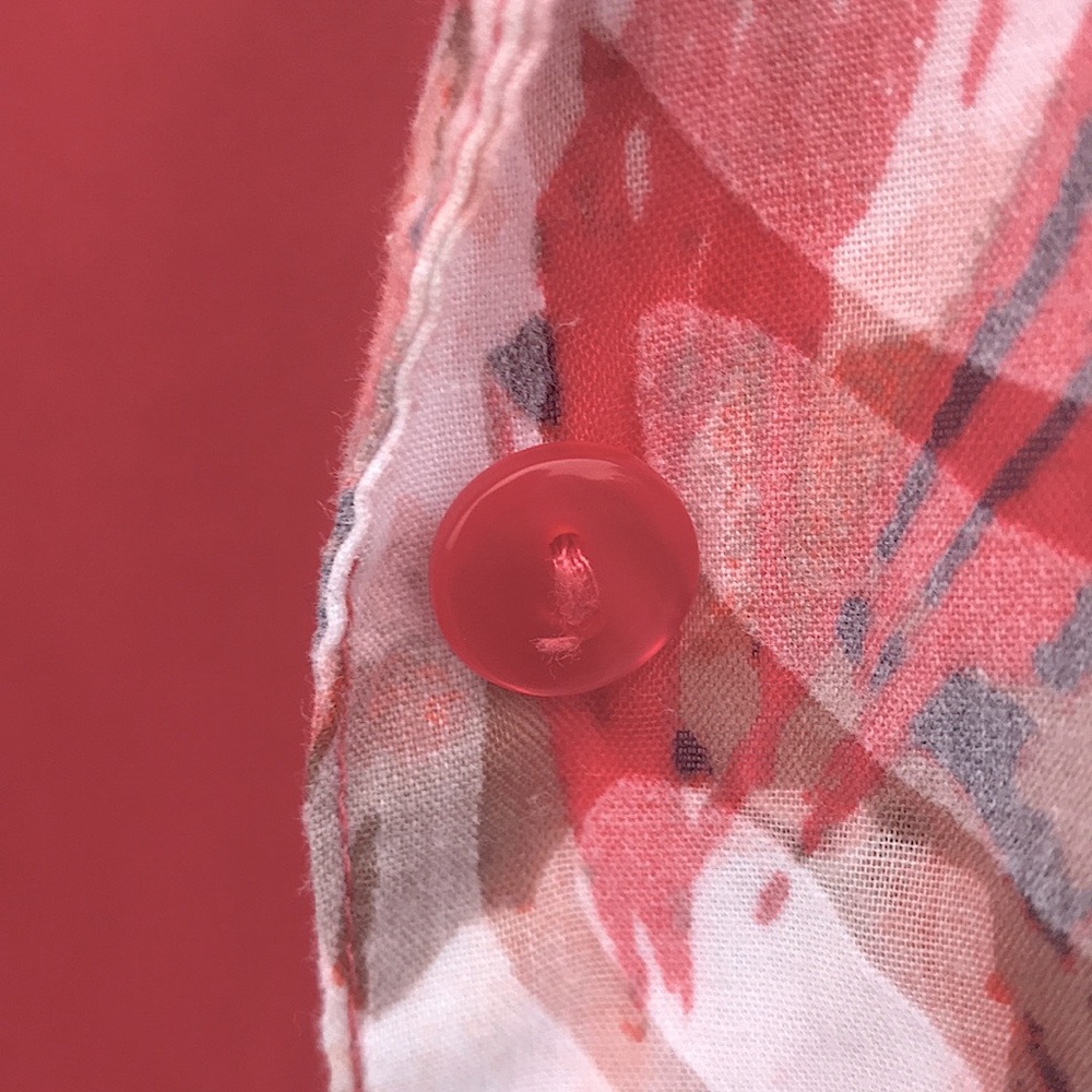 Sag Harbor Women's 2-piece Coral Tank with Patterned Button-up Shirt - Picture 7 of 10